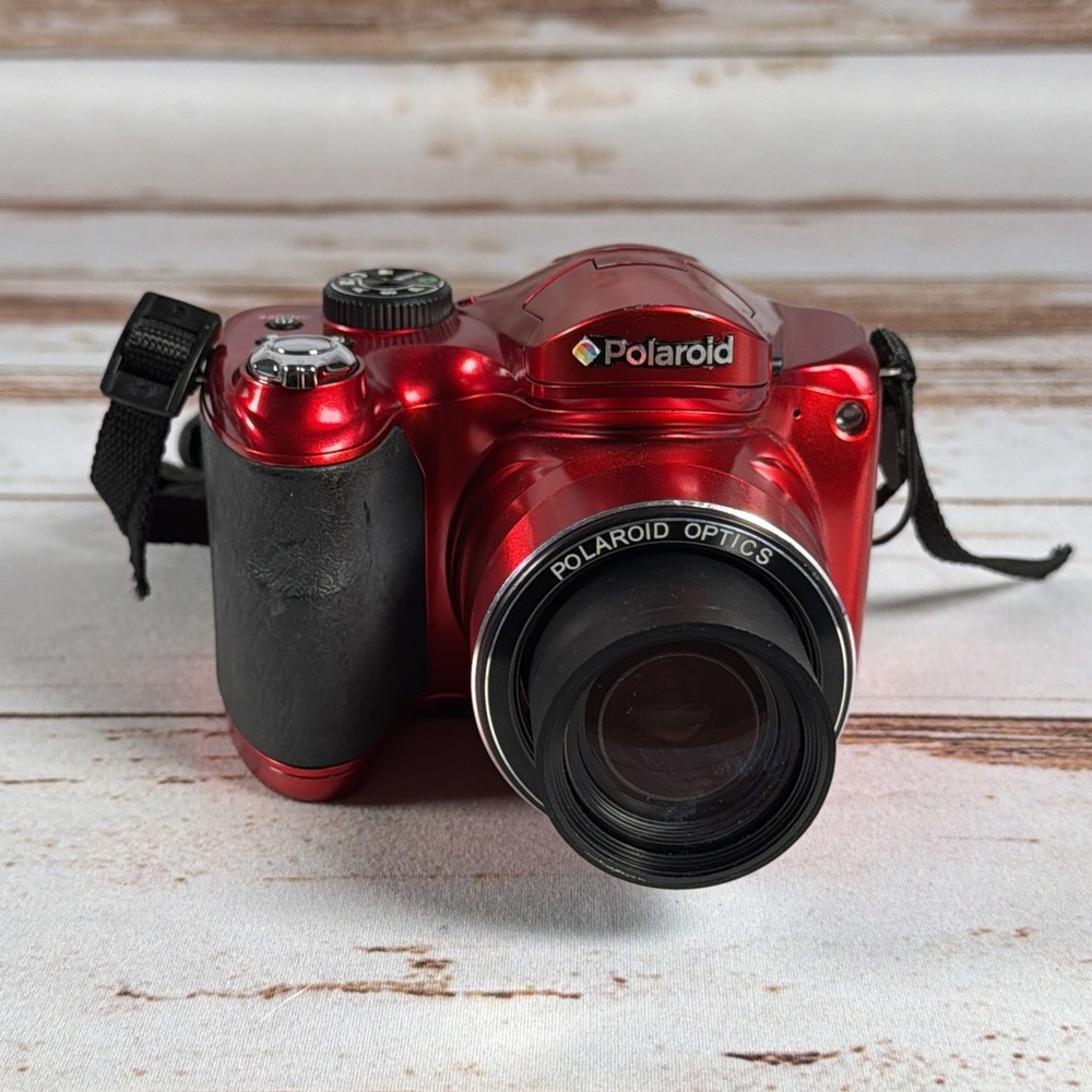 Polaroid iS2634 26x Optical Super Zoom Digital Camera Red